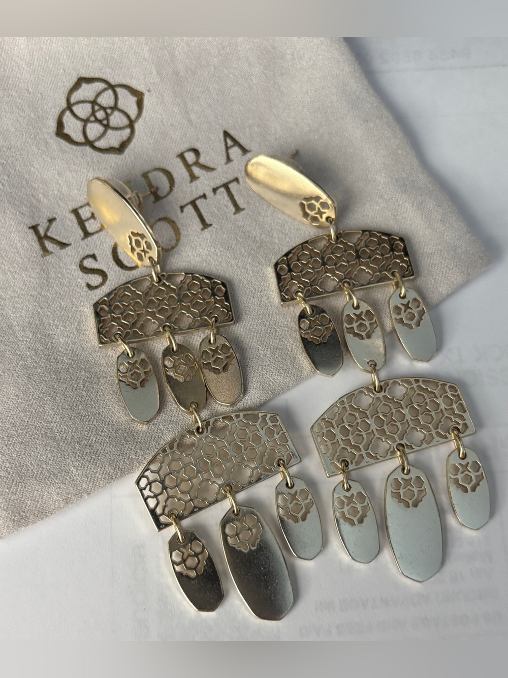 Kendra Scott (Retired) Emmett Statement Earrings
